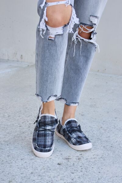 Forever Link Plaid Plush Flat Sneakers bestfashion mn